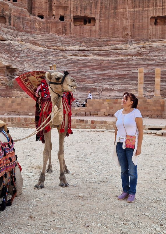 Jordan, Petra kamila se smeši
